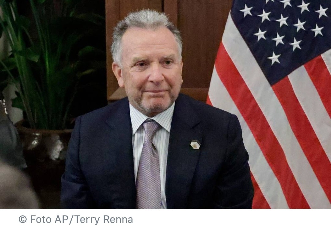 Ricevuti al Cremlino i negoziatori statunitensi.